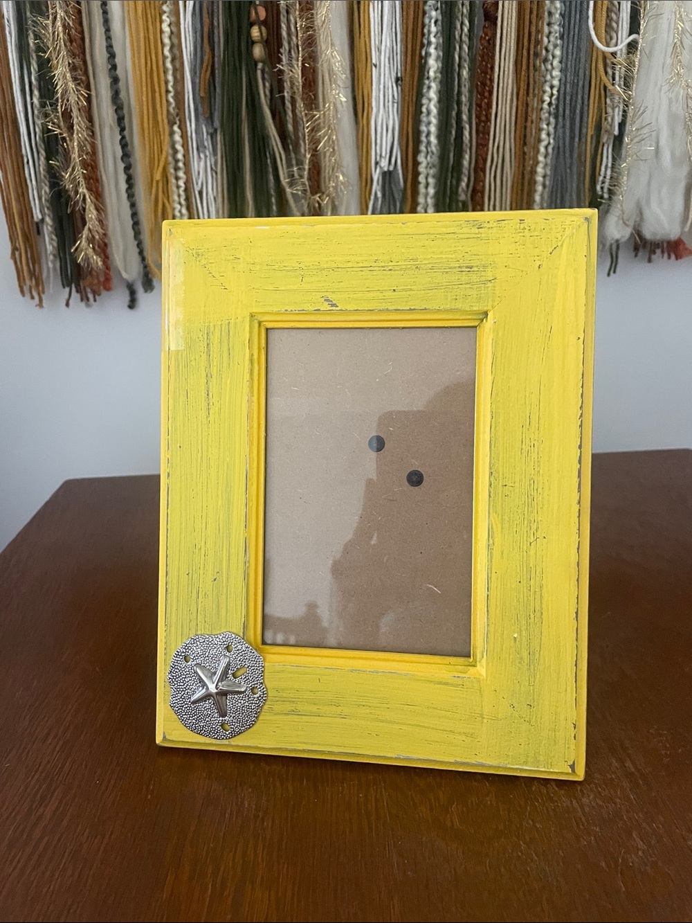 Yellow Coastal Sand Dollar Picture Frame -like 
new 4x6 print